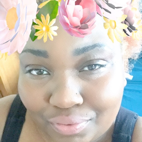 Meet your Posher, Janei - Picture 1 of 1